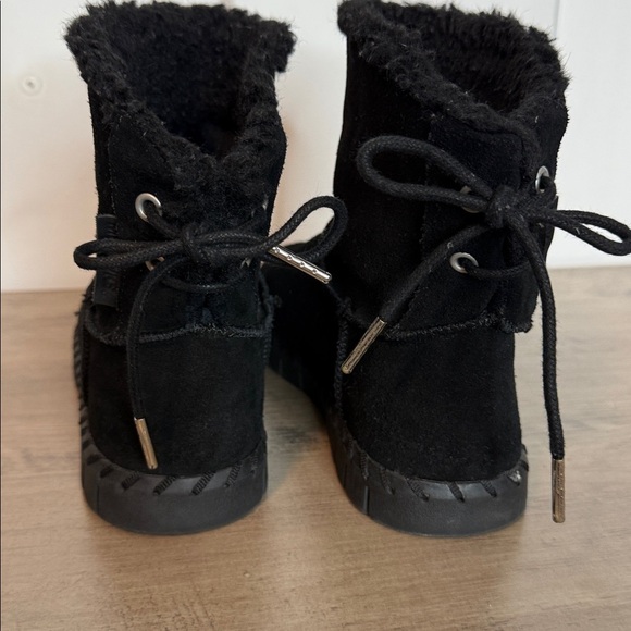 Muk Luks Black Fleece-Lined suede Winter Boots 8 - Faux Fur lining - Picture 5 of 5
